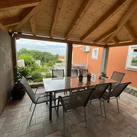 Apartament Nikolina *