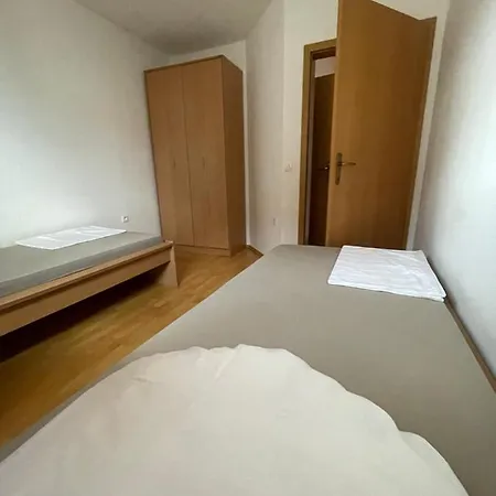 Nikolina Apartament