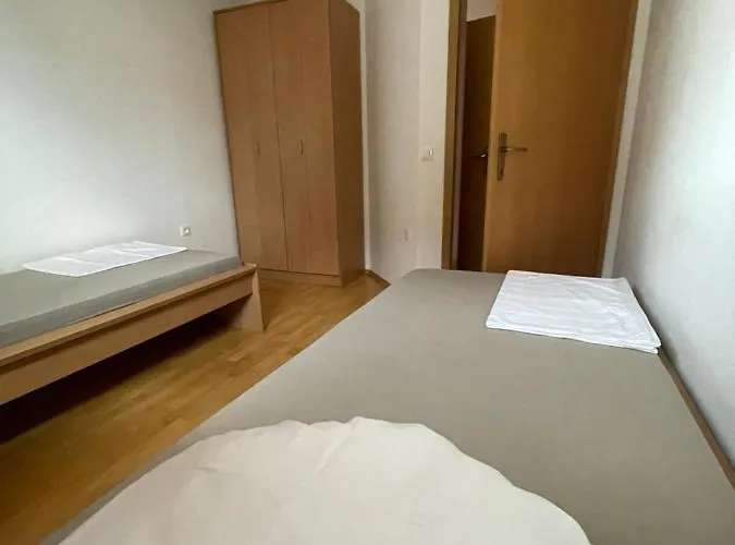 Nikolina Apartment